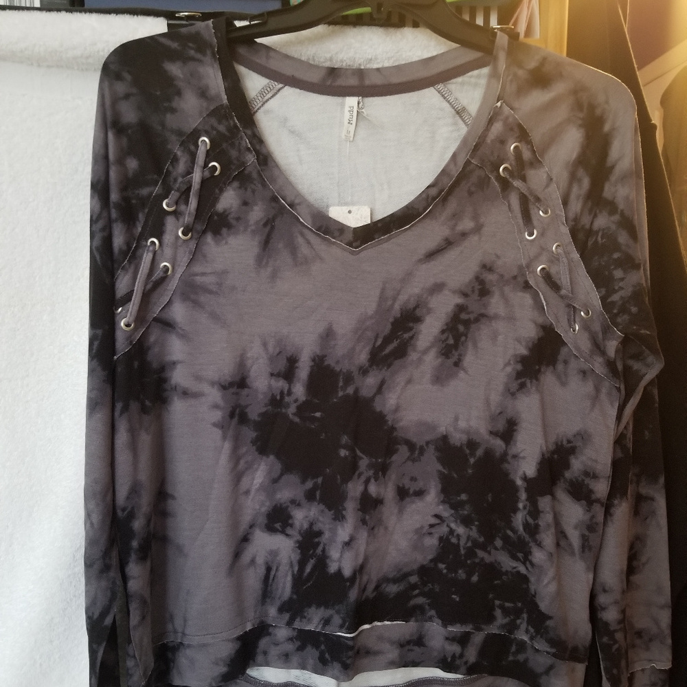 Tie Dyed Sweatshirt by Mudd in gray/black Junior
